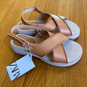 Velcro closure tan sandal